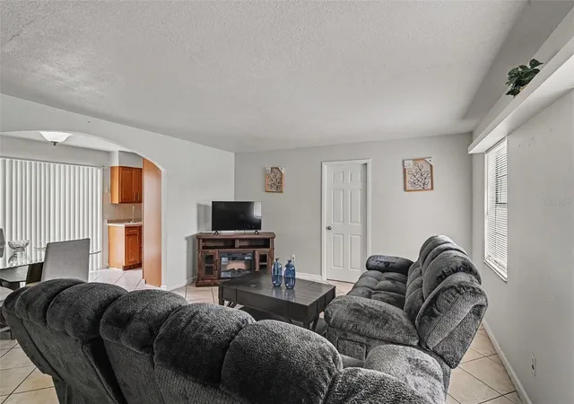 Photo 1 of Single family home for sale at 4639 Calendula Dr, Orlando, FL 32839 | MLS# O6451189 | Listing updated on 2026-10-26