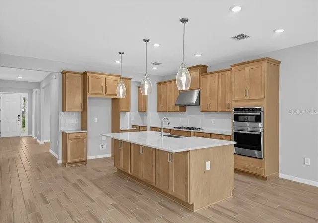 Photo 1 of Single family home for sale at 32551 Sandy Basin Way, Mount Dora, FL 32757 | MLS# O6451194 | Listing updated on 2026-10-21