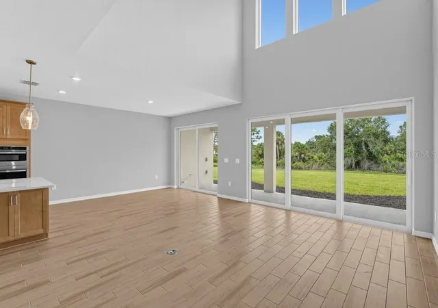 Photo 2 of Single family home for sale at 32551 Sandy Basin Way, Mount Dora, FL 32757 | MLS# O6451194 | Listing updated on 2026-10-21