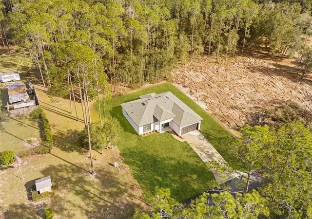 Photo 3 of Single family home for sale at 3367 SW Soundview Dr, Dunnellon, FL 34431 | MLS# O6451196 | Listing updated on 2026-10-29