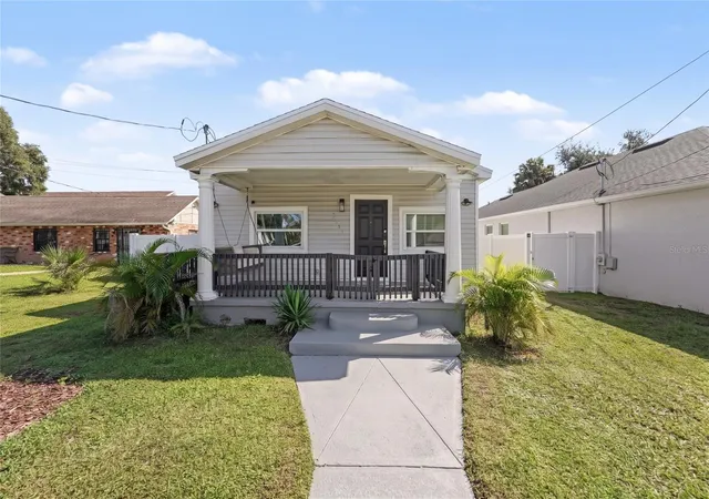 Single family home for sale at 2711 N 33rd Street, TAMPA, FL 33605 | MLS# TB8559729