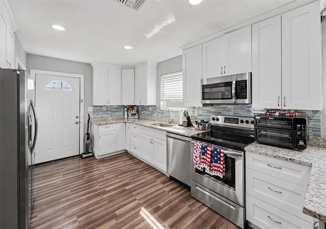 Photo 1 of Single family home for sale at 2711 N 33rd Street, Tampa, FL 33605 | MLS# TB8559729 | Listing updated on 2026-10-23