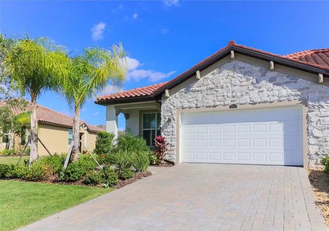 Photo 1 of Single family home for sale at 2501 Avolet Ct, Bradenton, FL 34211 | MLS# A4710202 | Listing updated on 2026-10-22
