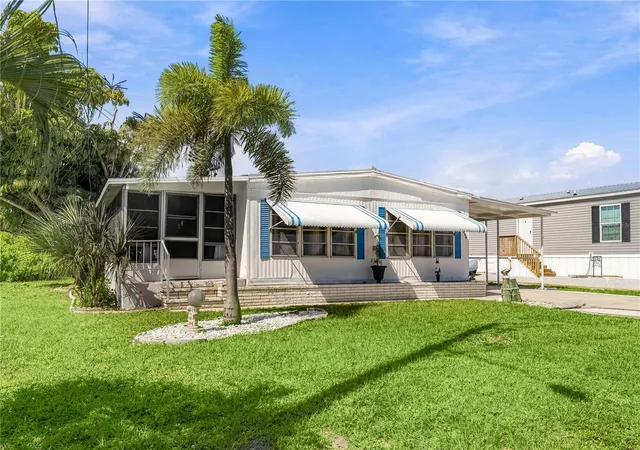 Photo 3 of Manufactured home for sale at 1444 Seagull Dr, Englewood, FL 34224 | MLS# A4710205 | Listing updated on 2026-10-22