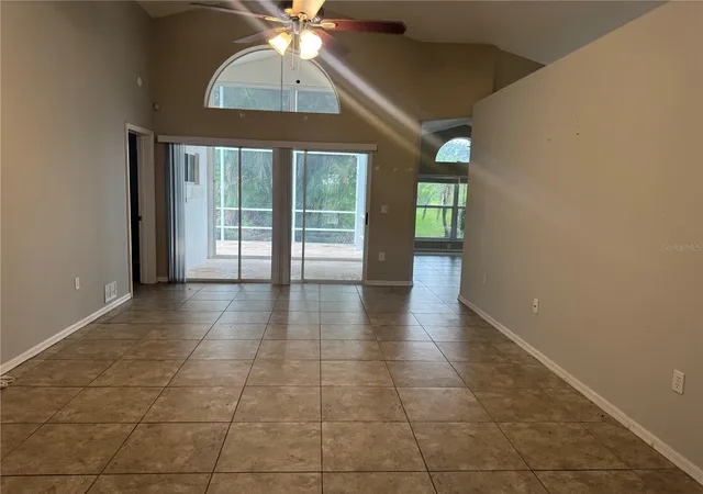 Photo 4 of Single family home for sale at 1024 Harbor Town Dr, Venice, FL 34292 | MLS# N6146282 | Listing updated on 2026-10-22