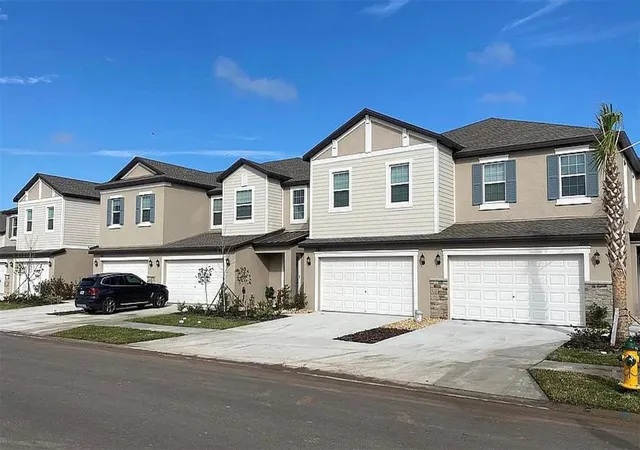 Townhouse for sale at 14-25-20-0130-00000-2140 Trumpet Honeysuckle Way, SAN ANTONIO, FL 33576 | MLS# O6451218