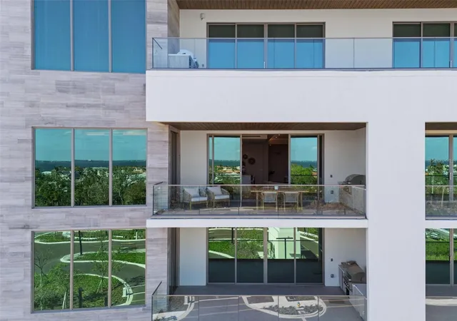 Photo 1 of Condo for sale at 1591 Gulf Of Mexico Dr #515, Longboat Key, FL 34228 | MLS# A4710215 | Listing updated on 2026-10-27