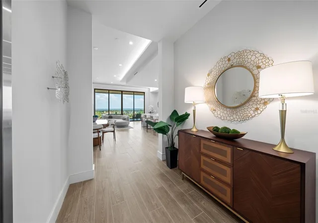 Photo 2 of Condo for sale at 1591 Gulf Of Mexico Dr #515, Longboat Key, FL 34228 | MLS# A4710215 | Listing updated on 2026-10-27