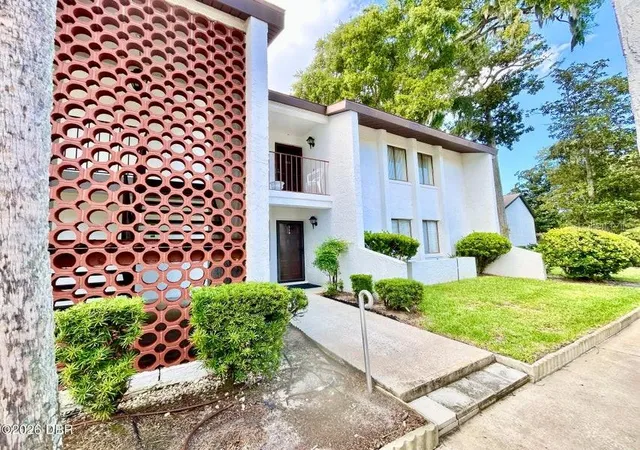 Condo for sale at 1 Tomoka Oaks Blvd #120, ORMOND BEACH, FL 32174 | MLS# V4951907