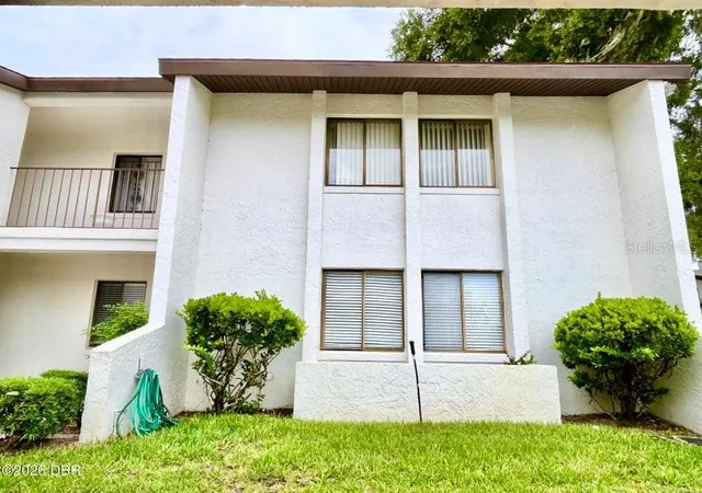 Photo 3 of Condo for sale at 1 Tomoka Oaks Blvd #120, Ormond Beach, FL 32174 | MLS# V4951907 | Listing updated on 2026-10-21