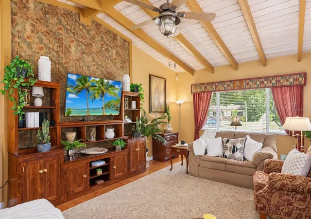 Photo 3 of Single family home for sale at 4201 Narvarez Way S, Saint Petersburg, FL 33712 | MLS# TB8559774 | Listing updated on 2026-10-24
