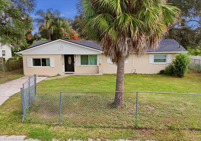 Single family home for sale at 1096 Carefree Cvs Dr, WINTER HAVEN, FL 33881 | MLS# A4710224