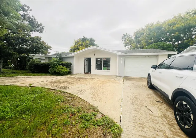 Photo 2 of Single family home for sale at 7515 Judith Crescent, Port Richey, FL 34668 | MLS# W7890463 | Listing updated on 2026-10-21