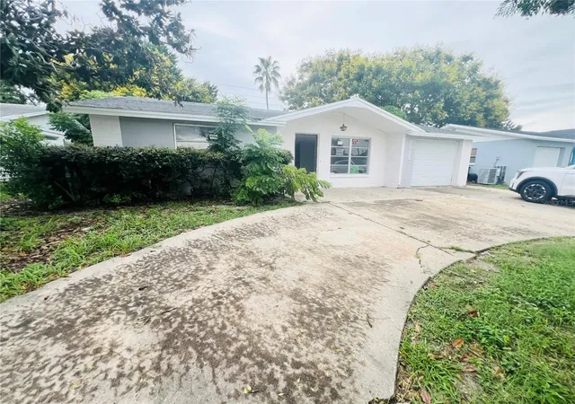 Photo 3 of Single family home for sale at 7515 Judith Crescent, Port Richey, FL 34668 | MLS# W7890463 | Listing updated on 2026-10-21