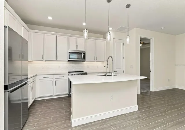 Photo 1 of Townhouse for sale at 9136 Gulf Hvn Dr, Parrish, FL 34219 | MLS# A4710225 | Listing updated on 2026-10-29