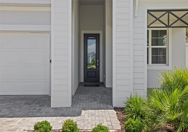 Photo 3 of Single family home for sale at 948 Clb Cresswind Dr, Lady Lake, FL 32159 | MLS# W7890465 | Listing updated on 2026-10-21