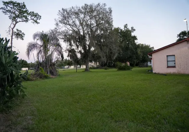 Photo 1 of Single family home for sale at 10100 Alcock Rd, Orlando, FL 32817 | MLS# O6451260 | Listing updated on 2026-10-22