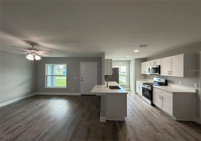 Photo 3 of Single family home for sale at 306 Southwest 1st Ave, Mulberry, FL 33860 | MLS# P4940222 | Listing updated on 2026-10-21