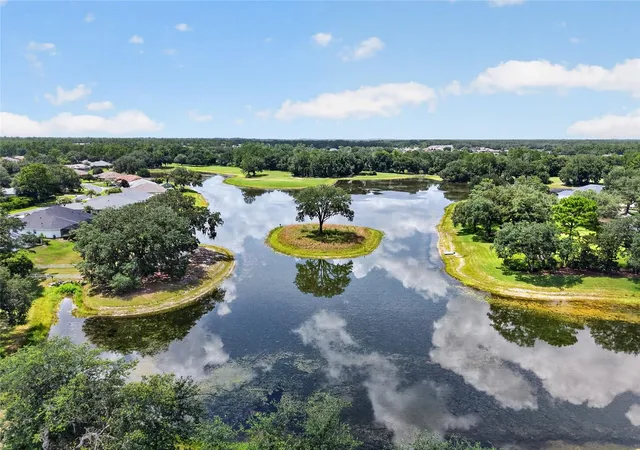 Photo 3 of Single family home for sale at 349 Lake Dr, Ocala, FL 34472 | MLS# OM734355 | Listing updated on 2026-10-28
