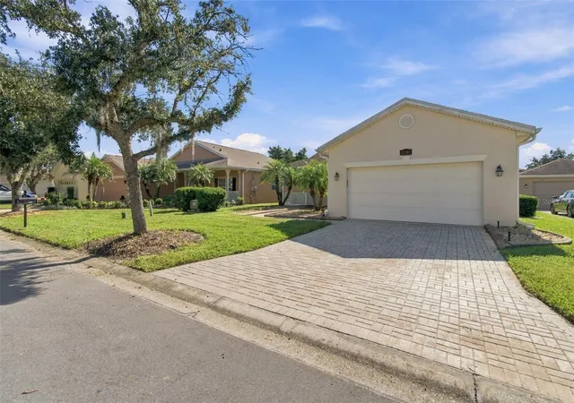 Photo 2 of Single family home for sale at 168 Rock Springs Dr, Kissimmee, FL 34759 | MLS# W7890468 | Listing updated on 2026-10-22