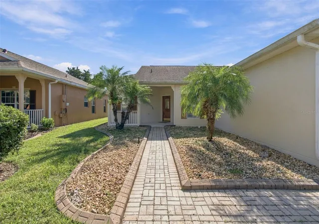 Photo 4 of Single family home for sale at 168 Rock Springs Dr, Kissimmee, FL 34759 | MLS# W7890468 | Listing updated on 2026-10-22