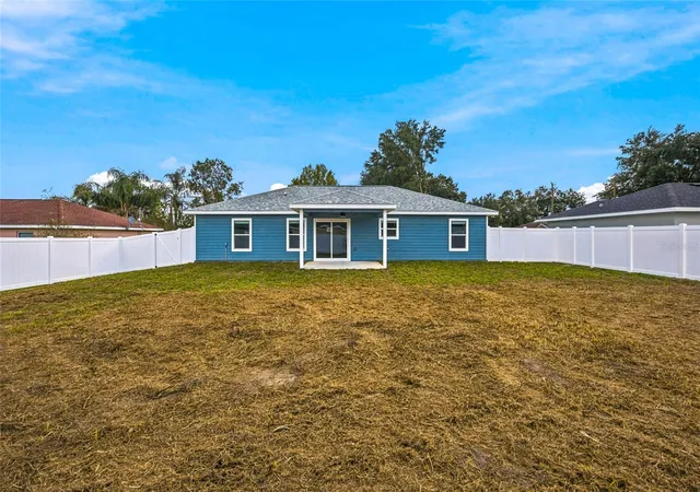Photo 4 of Single family home for sale at 9 Pine Tr Ter, Ocala, FL 34472 | MLS# OM734360 | Listing updated on 2026-10-23