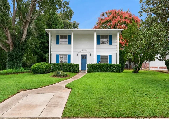 Single family home for sale at 803 Hillside Ave, LAKE WALES, FL 33853 | MLS# P4940223