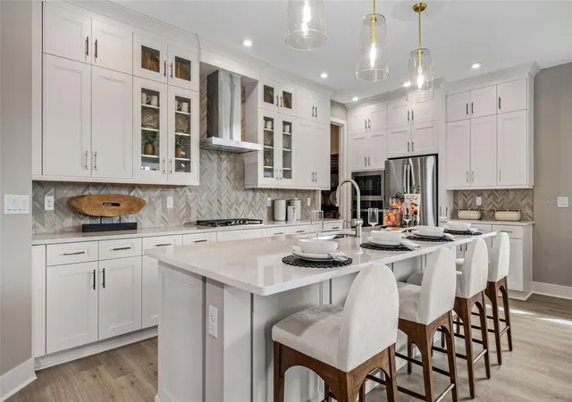 Photo 4 of Single family home for sale at 527 Hammock Oaks Blvd, Lady Lake, FL 32159 | MLS# W7890470 | Listing updated on 2026-10-21