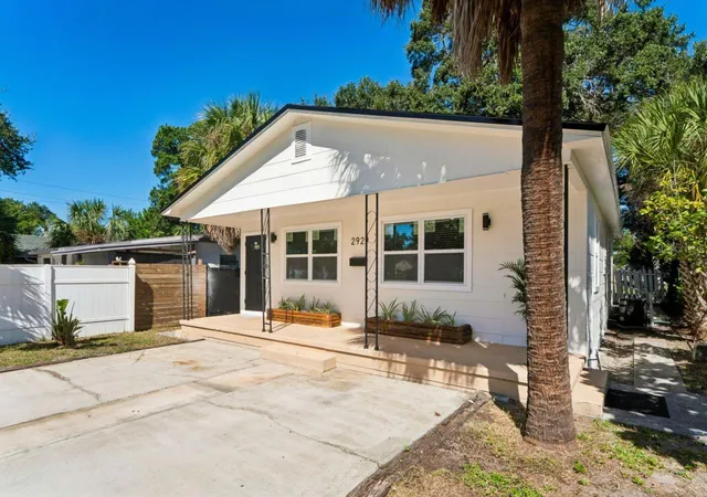 Photo 2 of Single family home for sale at 2929 Emerson Ave S, Saint Petersburg, FL 33712 | MLS# TB8559833 | Listing updated on 2026-10-24