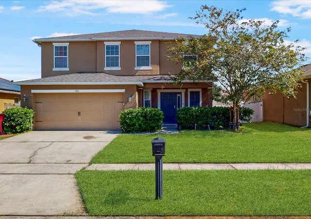 Single family home for sale at 1931 Kettle Crk Dr, Saint Cloud, FL 34769 | MLS# S5159888