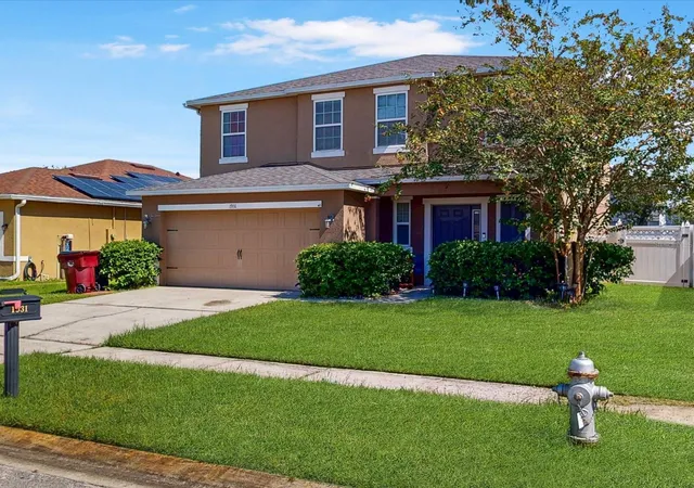 Photo 2 of Single family home for sale at 1931 Kettle Crk Dr, Saint Cloud, FL 34769 | MLS# S5159888 | Listing updated on 2026-10-25