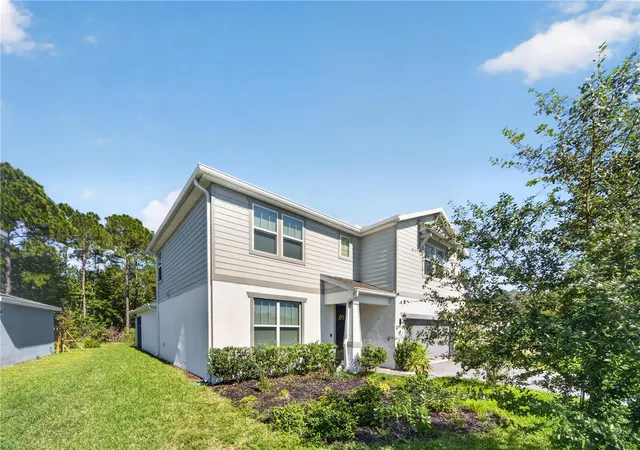 Photo 2 of Single family home for sale at 17301 Cagan Crossings Blvd, Clermont, FL 34714 | MLS# O6451297 | Listing updated on 2026-10-21