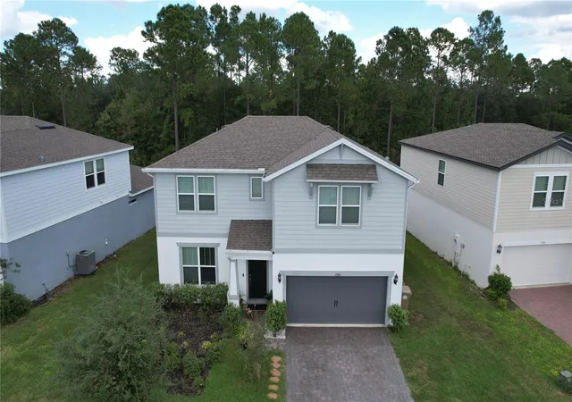 Photo 4 of Single family home for sale at 17301 Cagan Crossings Blvd, Clermont, FL 34714 | MLS# O6451297 | Listing updated on 2026-10-21