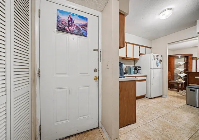 Photo 4 of Condo for sale at 4307 S Semoran Blvd #2, Orlando, FL 32822 | MLS# O6451302 | Listing updated on 2026-10-29