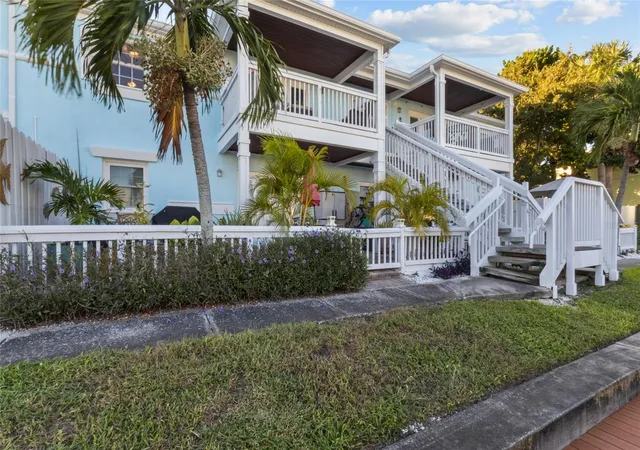 Condo for sale at 5202 Beach Dr SE #D, Saint Petersburg, FL 33705 | MLS# C7532258