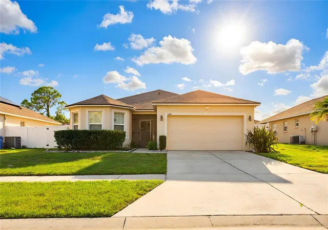 Single family home for sale at 1085 Brenton Manor Dr, WINTER HAVEN, FL 33881 | MLS# S5159890