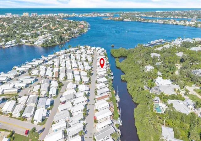 Photo 2 of Manufactured home for sale at 47 N Starboard Dr, Venice, FL 34285 | MLS# C7532259 | Listing updated on 2026-10-21