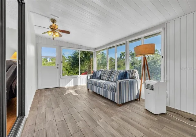 Photo 3 of Manufactured home for sale at 47 N Starboard Dr, Venice, FL 34285 | MLS# C7532259 | Listing updated on 2026-10-21