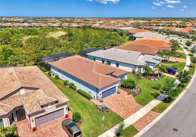 Photo 3 of Single family home for sale at 13180 Rinella St, Venice, FL 34293 | MLS# N6146285 | Listing updated on 2026-10-22