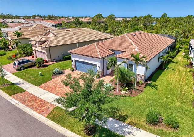 Photo 4 of Single family home for sale at 13180 Rinella St, Venice, FL 34293 | MLS# N6146285 | Listing updated on 2026-10-22