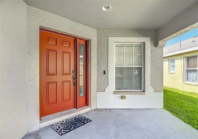 Photo 2 of Single family home for sale at 5533 Turtle Xing Loop, Tampa, FL 33625 | MLS# TB8559852 | Listing updated on 2026-10-22