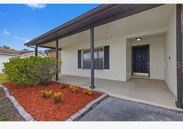 Photo 2 of Single family home for sale at 1358 Foxboro Dr, Brandon, FL 33511 | MLS# O6451318 | Listing updated on 2026-10-21