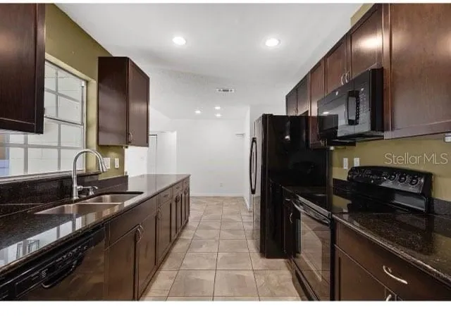 Photo 3 of Single family home for sale at 1358 Foxboro Dr, Brandon, FL 33511 | MLS# O6451318 | Listing updated on 2026-10-21
