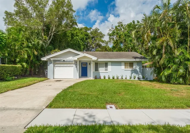 Photo 1 of Single family home for sale at 502 N Lincoln Ave, Clearwater, FL 33755 | MLS# TB8559867 | Listing updated on 2026-10-21