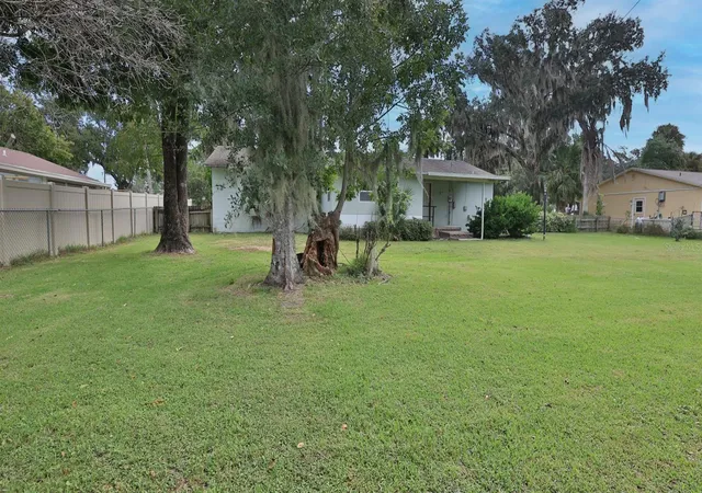 Photo 31 of Single family home for sale at 2408 Juniper Dr, EDGEWATER, FL 32141 | MLS# O6451325 | Listing updated on 2026-10-21