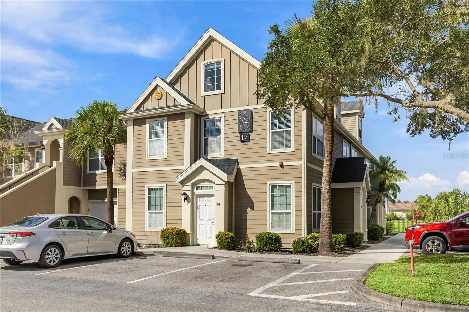 Listing Photo 1 - Condo for sale in 5531 Rosehill Rd located at 5531 Rosehill Rd, SARASOTA, FL 34233 - Unit #203