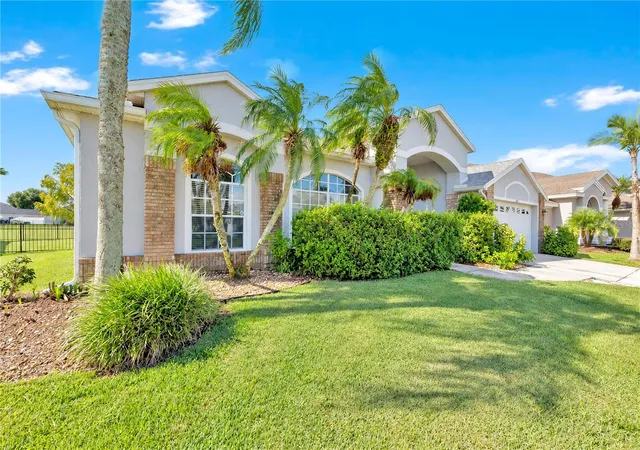 Photo 2 of Single family home for sale at 639 Lakehaven Cir, Orlando, FL 32828 | MLS# O6451330 | Listing updated on 2026-10-23