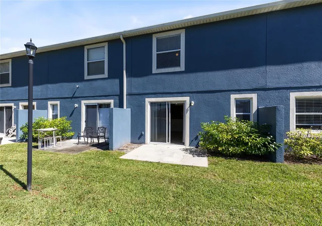 Photo 2 of Townhouse for sale at 12916 Lexington Summit St, Orlando, FL 32828 | MLS# O6451332 | Listing updated on 2026-10-24