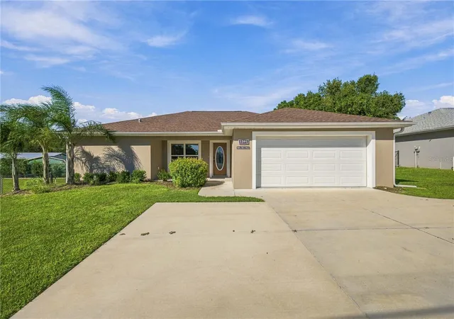 Single family home for sale at 5591 W Highway 40, OCALA, FL 34482 | MLS# OM734381