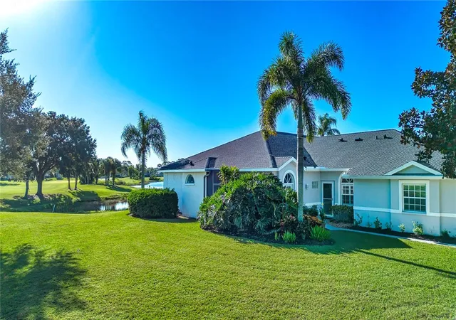 Photo 1 of Single family home for sale at 4901 Chase Oaks Dr, Sarasota, FL 34241 | MLS# A4710259 | Listing updated on 2026-10-28